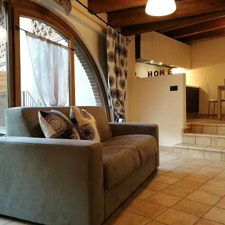 L'atelier Du Temps - Les Greniers Apartment Aosta